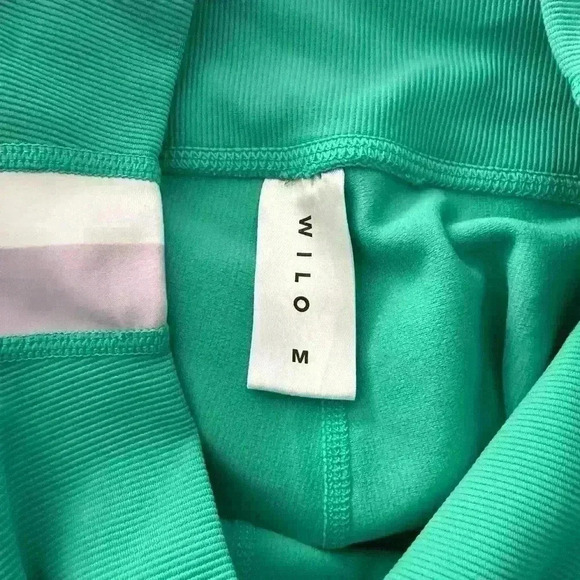 WILO THE LABEL Ribbed Green w/ Lavendar White Stripes Activewear Leggings Size M - Picture 7 of 8